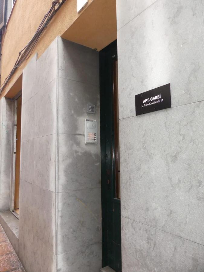 Apartament Encantador Al Centre De Vic Aptgarbi Exterior foto