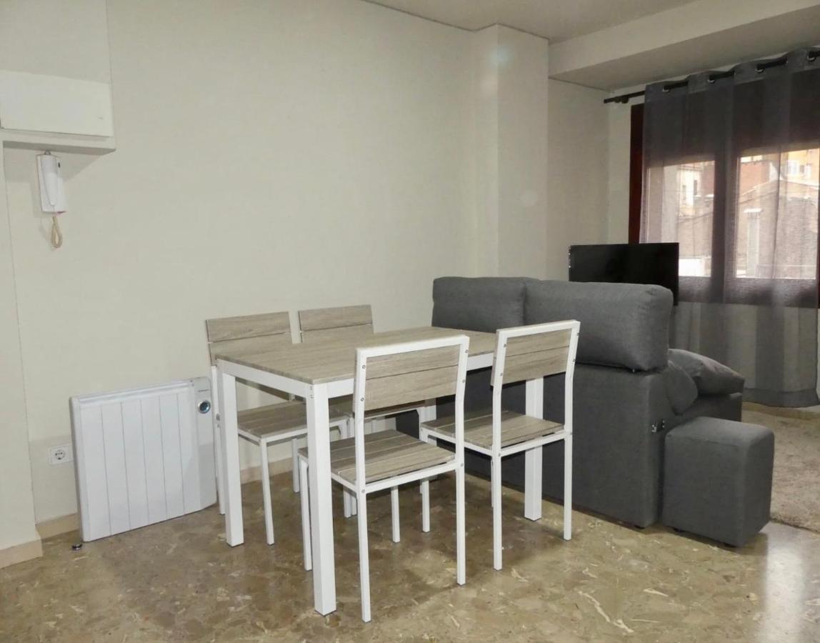 Apartament Encantador Al Centre De Vic Aptgarbi Exterior foto